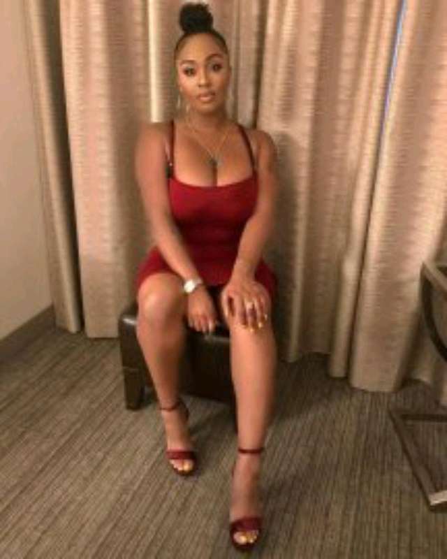 SCAMMER WITH PHOTOS OF LAYTON BENTON PouQkd_7lN1HQ4F_ICnIkAe_T4ciT84Mw-YXcSarPpfcipmkWvV1M2BIHz4tvBd9